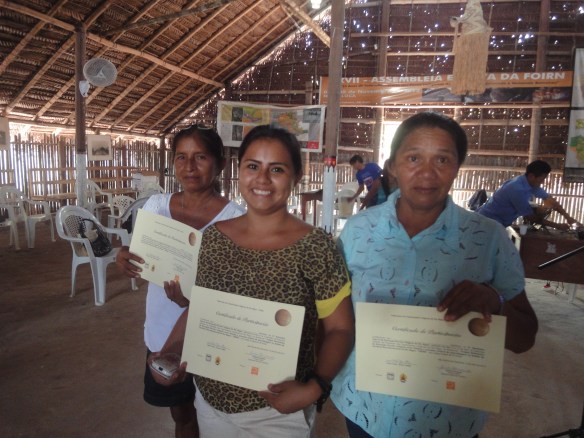 Participantes do Seminário da região Táwa, que reuniu professores, gesrtores (as) de escolas da cidade e comunidades próximas.