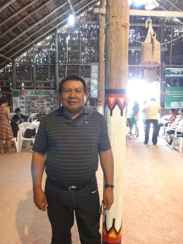 Pe. Justino Sarmento Rezende, na maloca Casa dos Saberes da FOIRN, durante Seminário Rio Negro de Educação Indígena. Foto: Renato Martelli/ISA